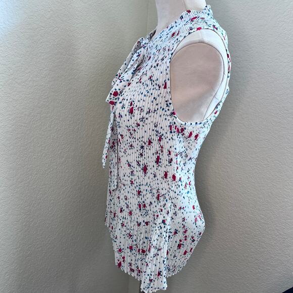 DKNY white pleated blouse womens Medium sleeveless twee tie neck top - Picture 5 of 7